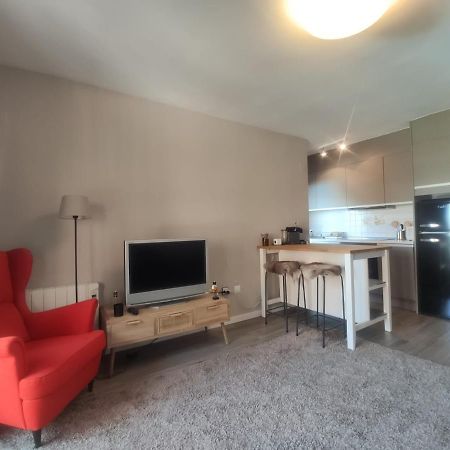 Apartamento D'Ousseau ฮากา ภายนอก รูปภาพ