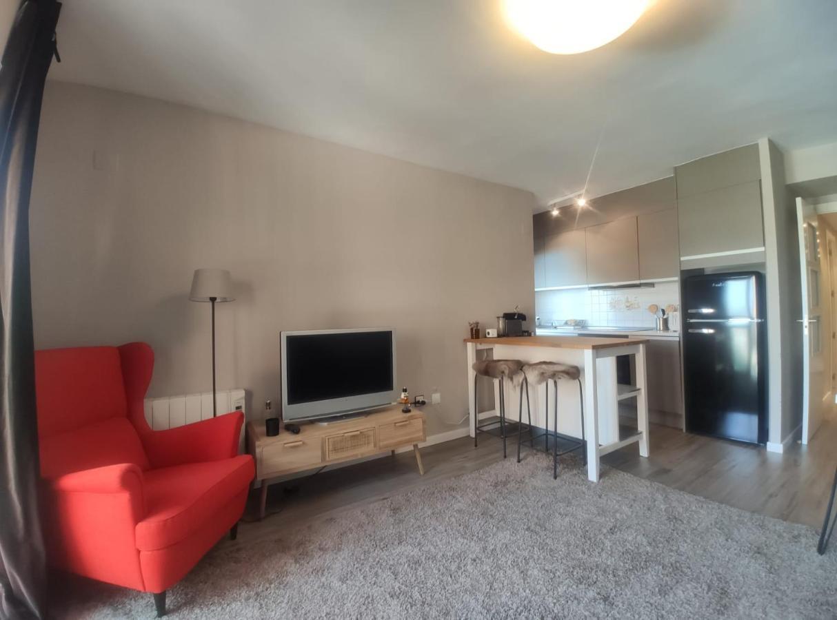 Apartamento D'Ousseau ฮากา ภายนอก รูปภาพ