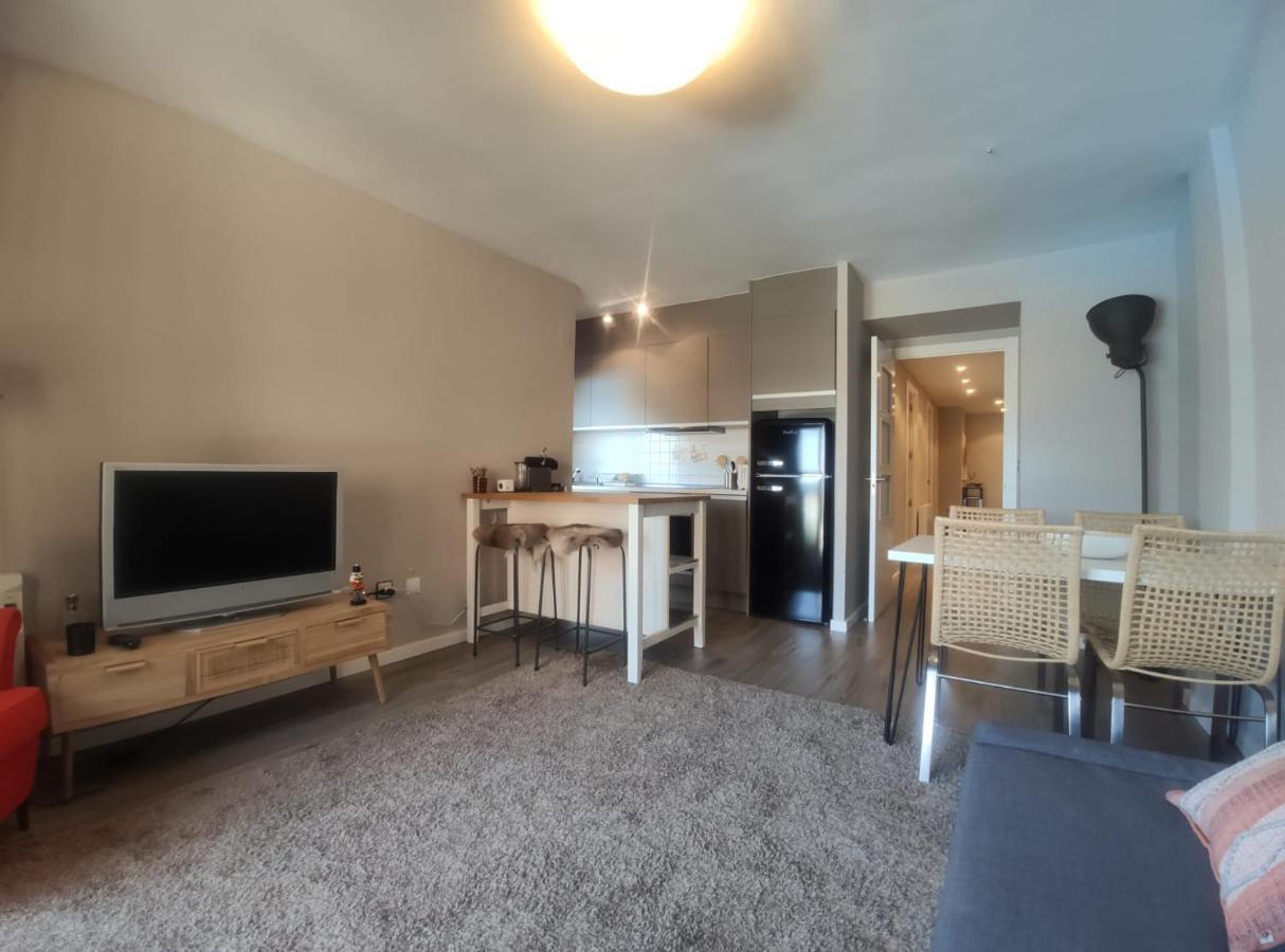 Apartamento D'Ousseau ฮากา ภายนอก รูปภาพ